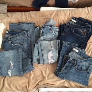 4 pairs Bullhead jeans!!